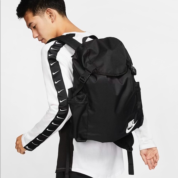 Nike Hertirage Rucksack Backpack - Picture 2 of 12